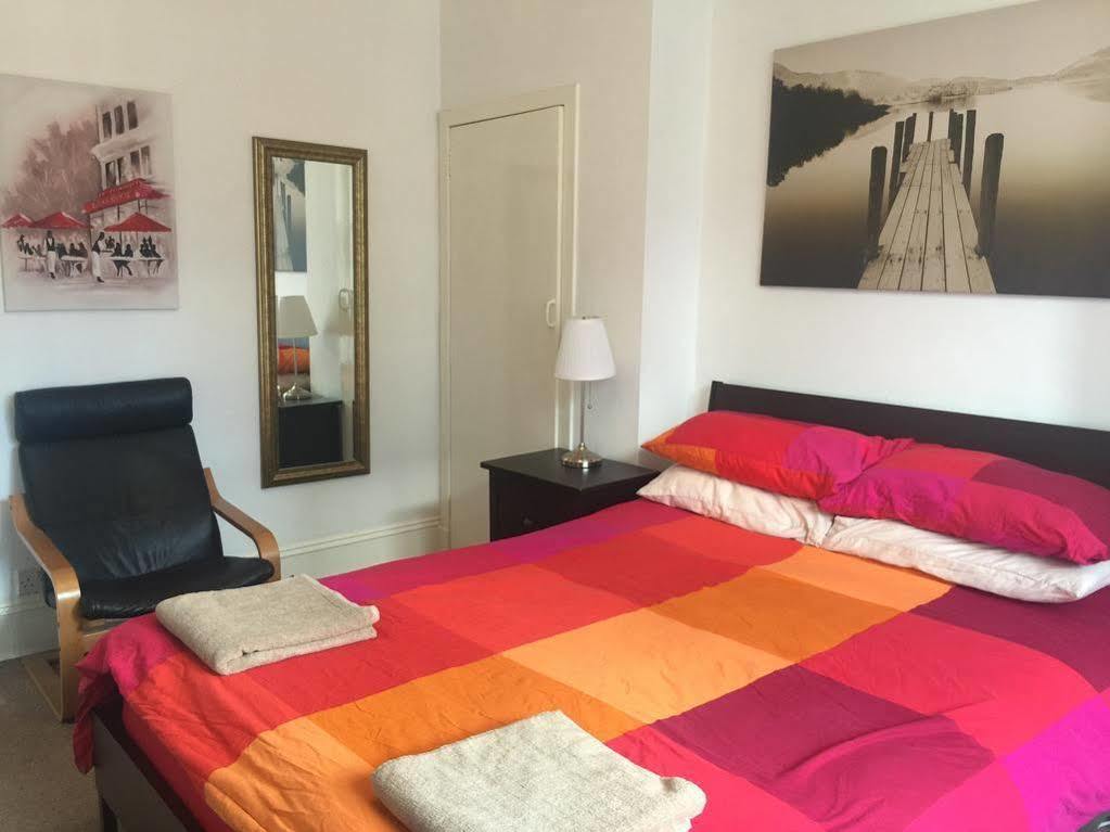 Fraser Apartment Абердин Екстер'єр фото